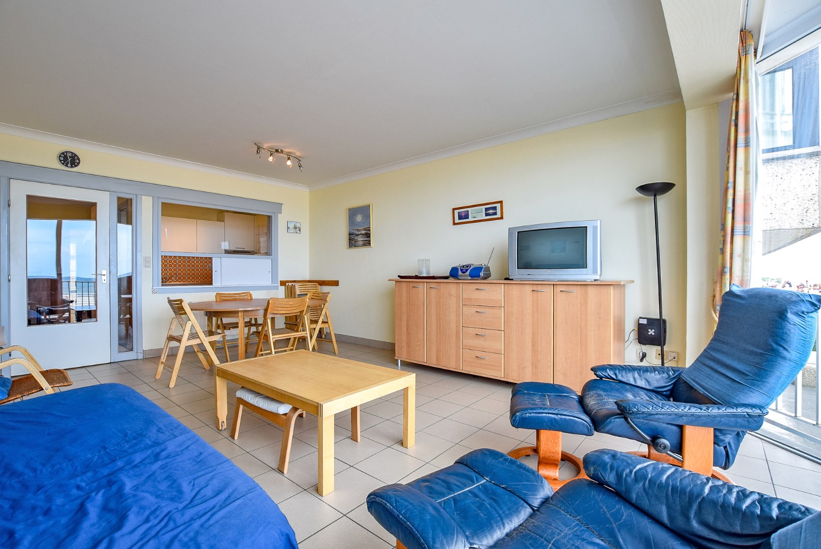 3-slaapkamerappartement (81m²) met ZEEZICHT Te Koksijde-Bad. 