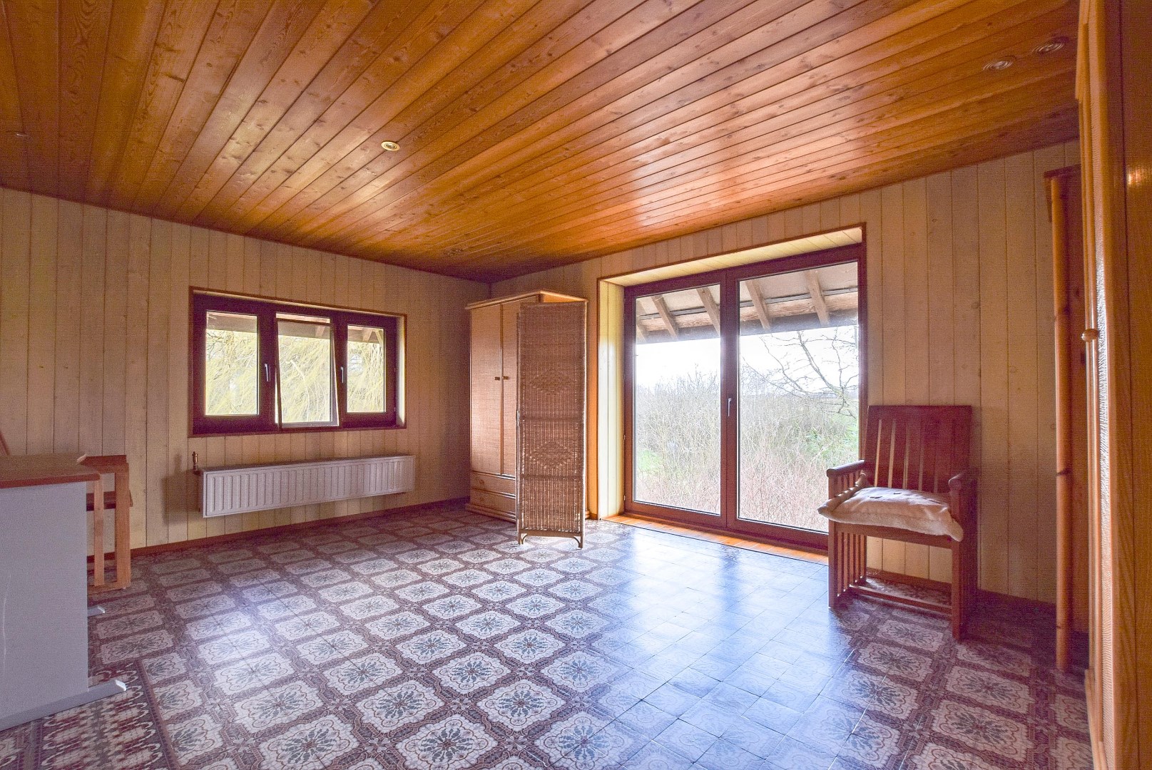 Uniek gelegen landhuis op 4334 m² gelegen te Diksmuide. 