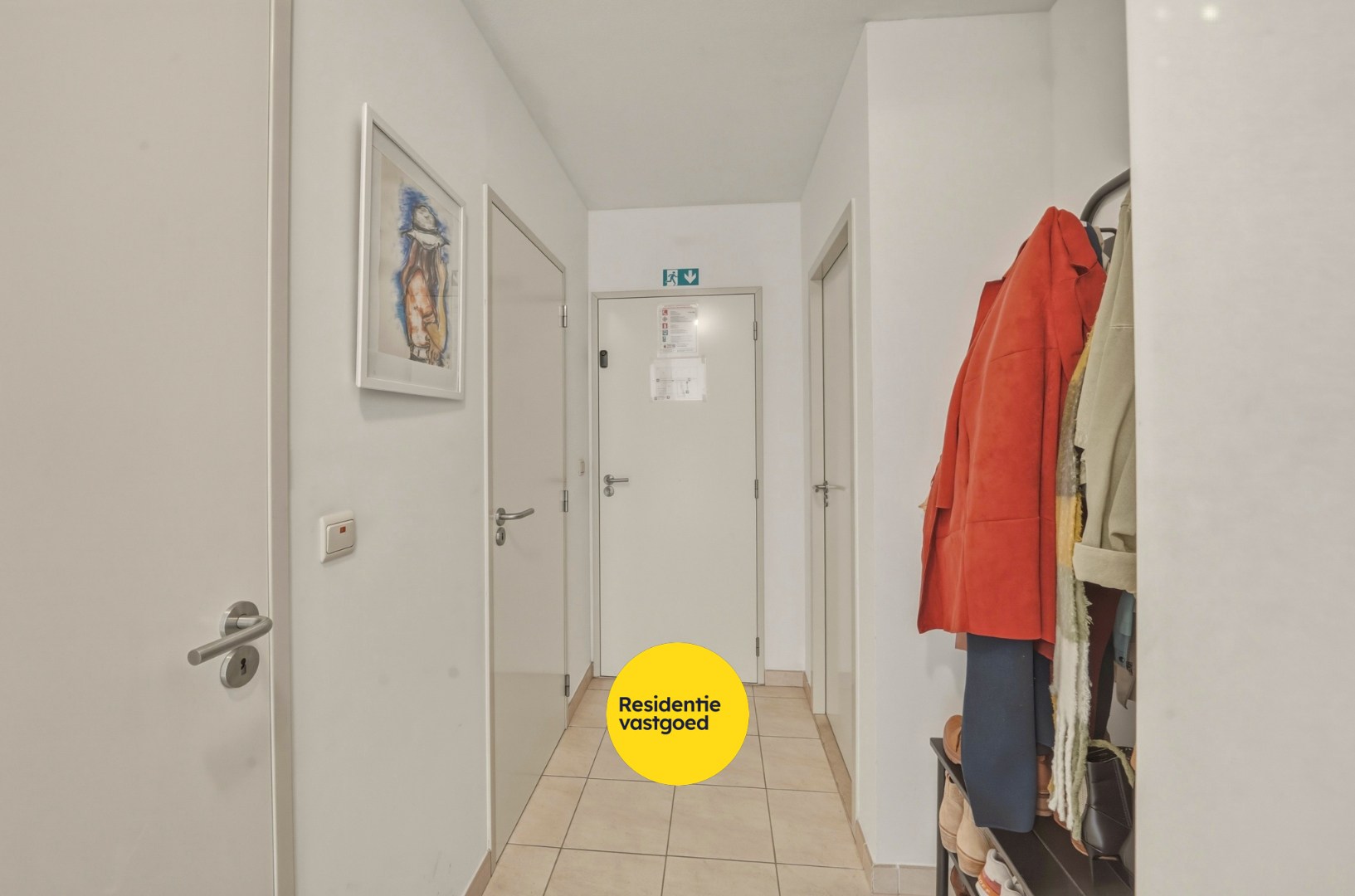 Instapklaar 3- slaapkamerappartement op toplocatie aan het strand! 