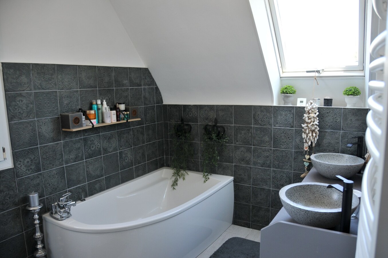 Prachtige, volledig gerenoveerde villa/paardenlandgoed op ca. 2,8 ha in Calvados, Normandië, Frankrijk 