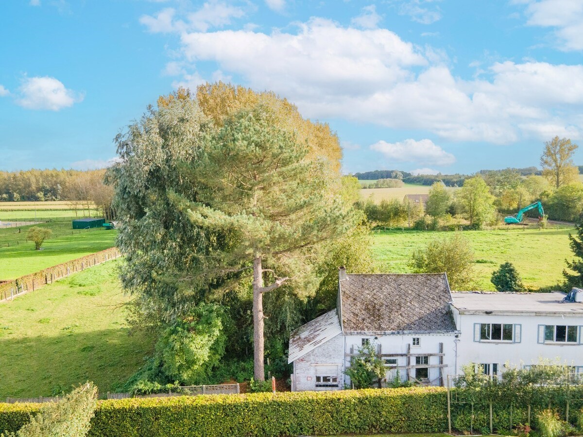Volledig te renoveren HOB op unieke ligging te Vlierzele 