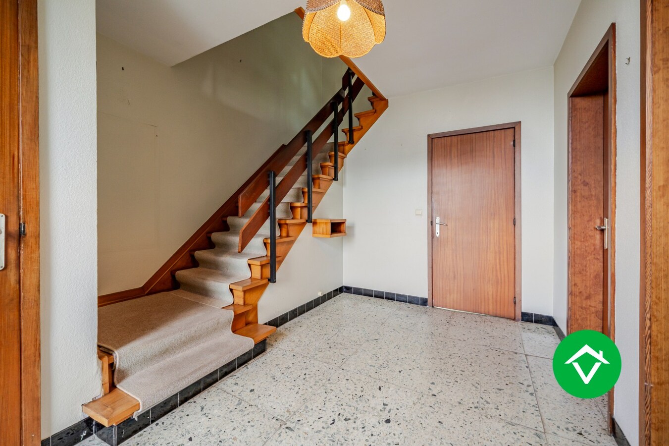 Te koop: Statige woning op goede ligging in Torhout 