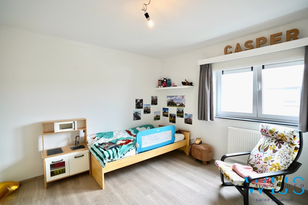 Tof woonhuis in gegeerde woonwijk te Lembeke ! 