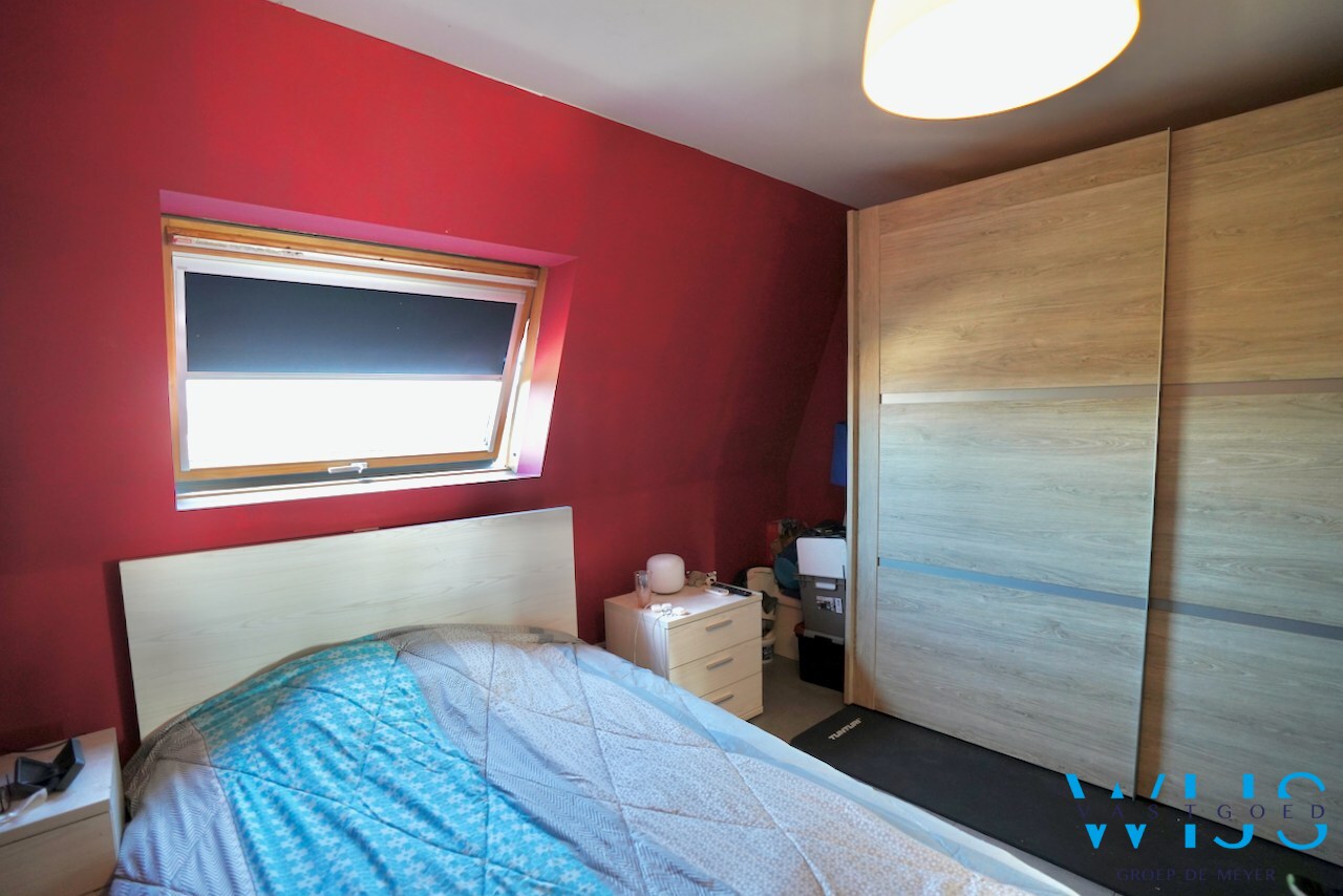 Super gezellig dakappartement met 1 slaapkamer in hartje Assenede ! 