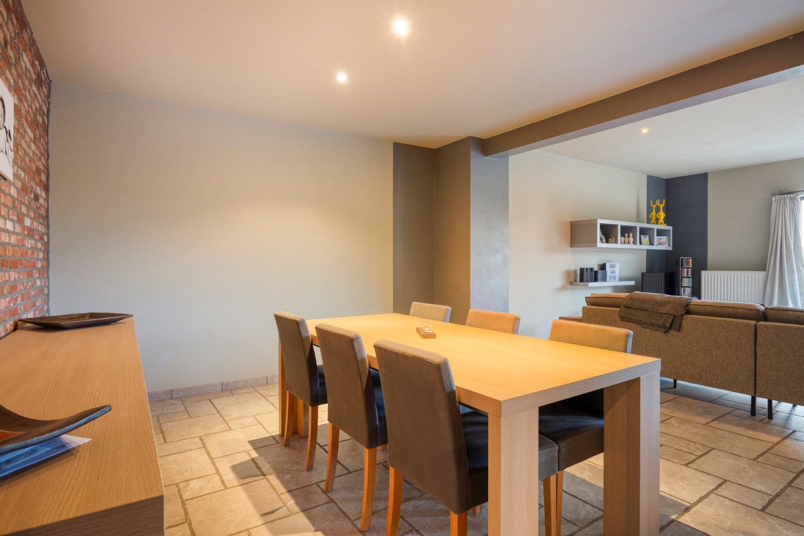 Instapklaar appartement met 3 slpk. in centrum Olmen 