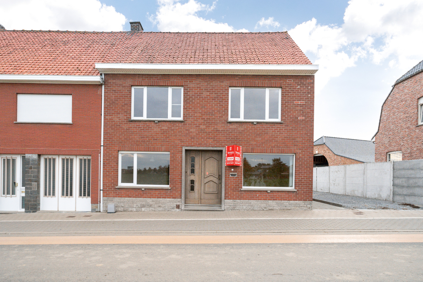 Landelijk gelegen halfopen bebouwing op een boogscheut van het Centrum 