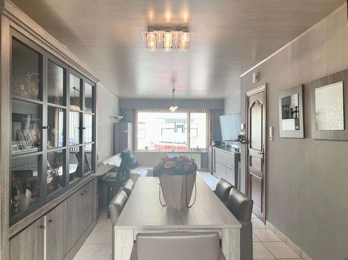 KNAP GERENOVEERDE STADSWONING MET TUIN TE BREDENE 