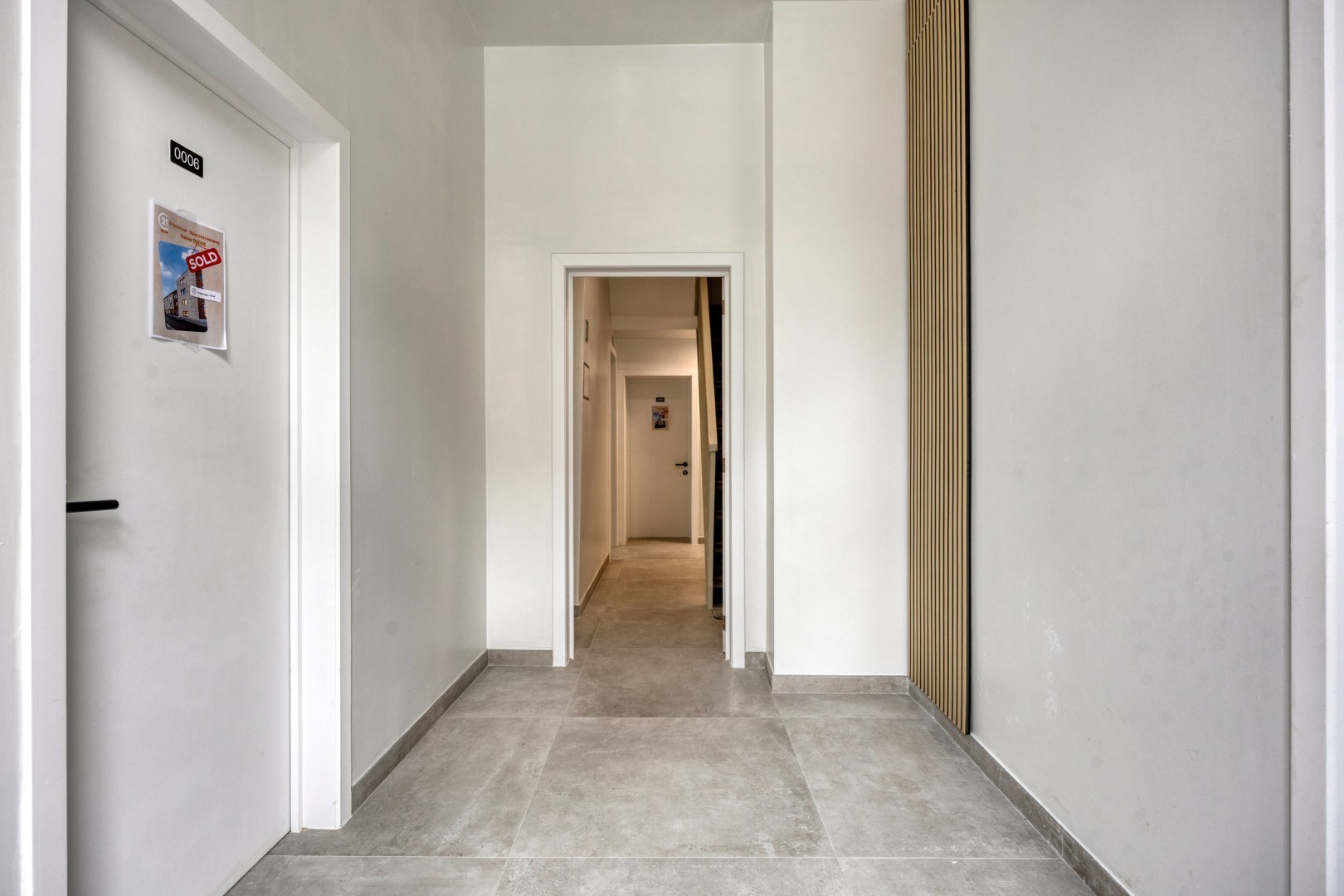 Volledig gerenoveerde en gemeubelde studentenkamers met privé-sanitair. 