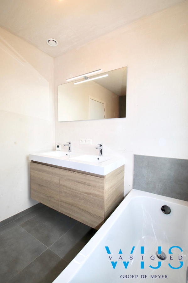 Tijdloze nieuwbouw met 4 slaapkamers te ERTVELDE ! 