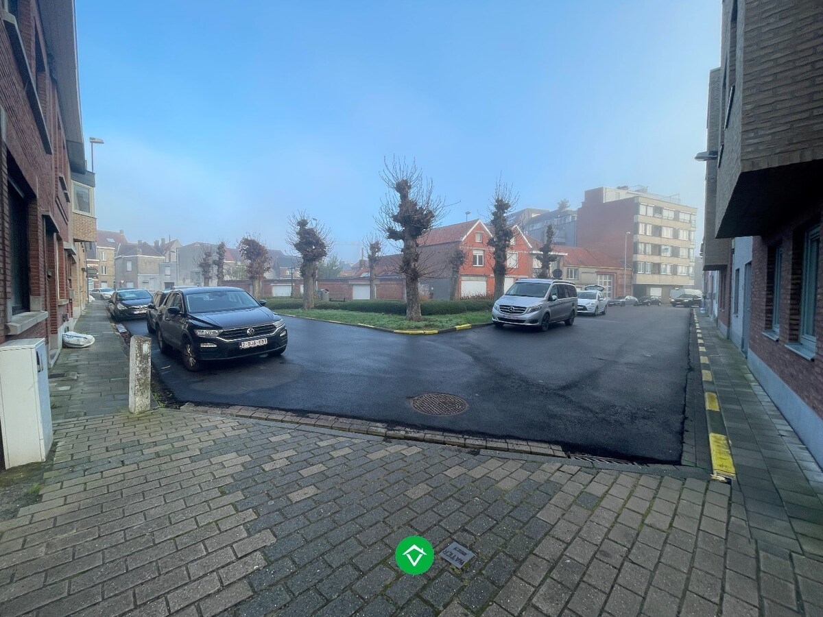 Afgesloten garagebox in centrum Roeselare 