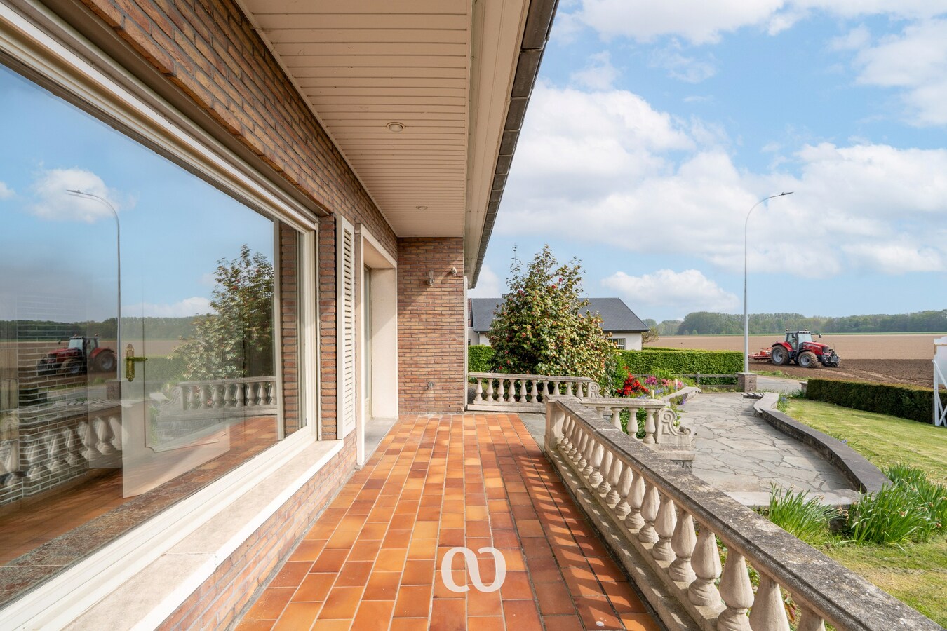 Bungalow met prachtig uitzicht en volledige onderkeldering in Heurne 