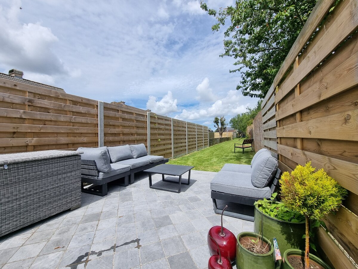 Toffe woning met zeer diepe tuin (467m²) te Koolkerke 