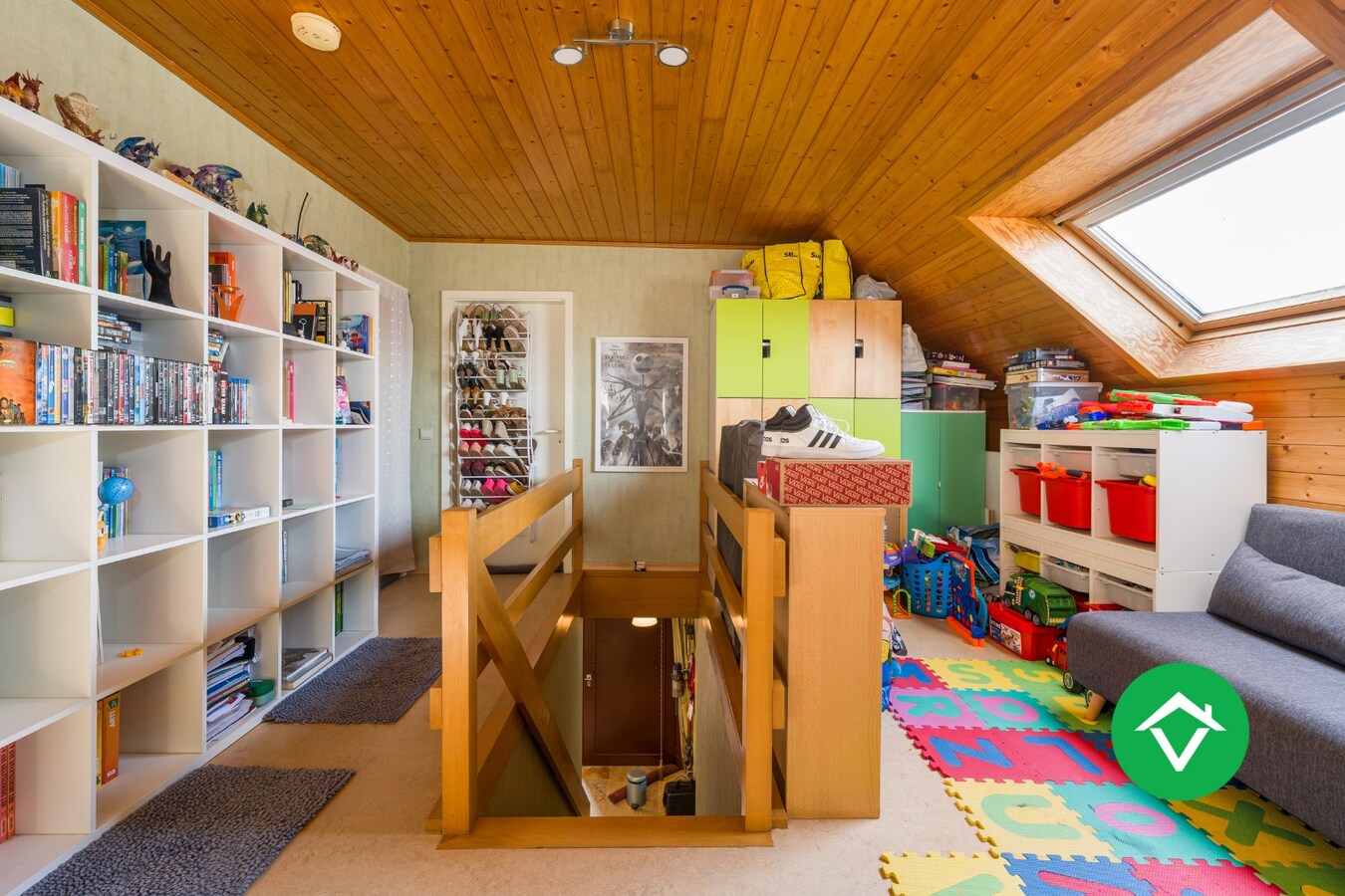 Alleenstaande woning met 5 slaapkamers en garage te Koekelare 