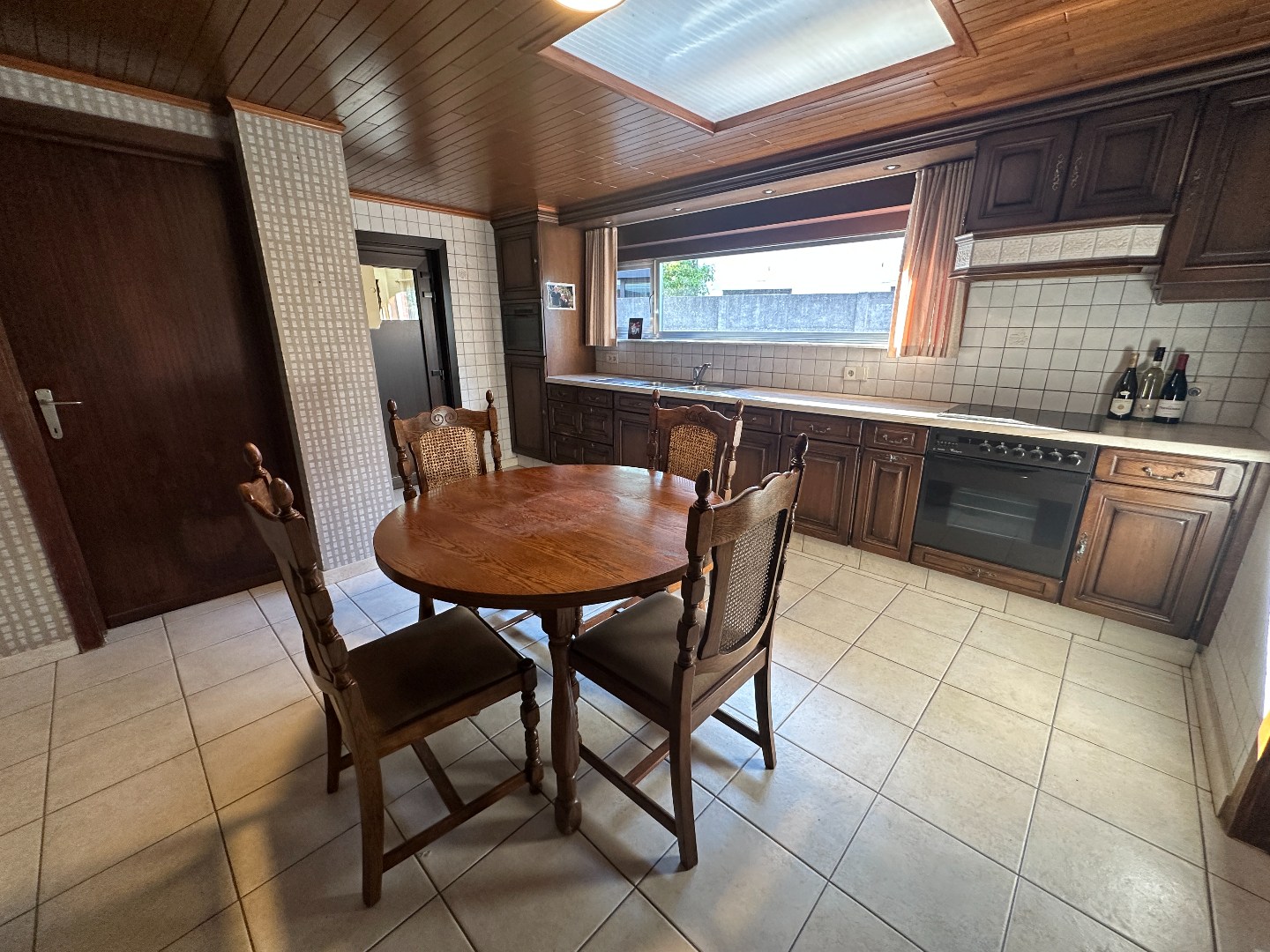 Rustige gelegen woning met 3 slpk, dubbele garage, tuin én landelijk open zicht, Ichtegem 