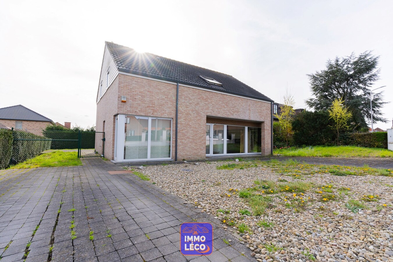 Villa 6 chambres, parking et jardin, proche du Parc ! 