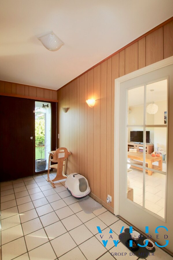 Ruime bungalow in een rustige woonwijk te Lovendegem ! 