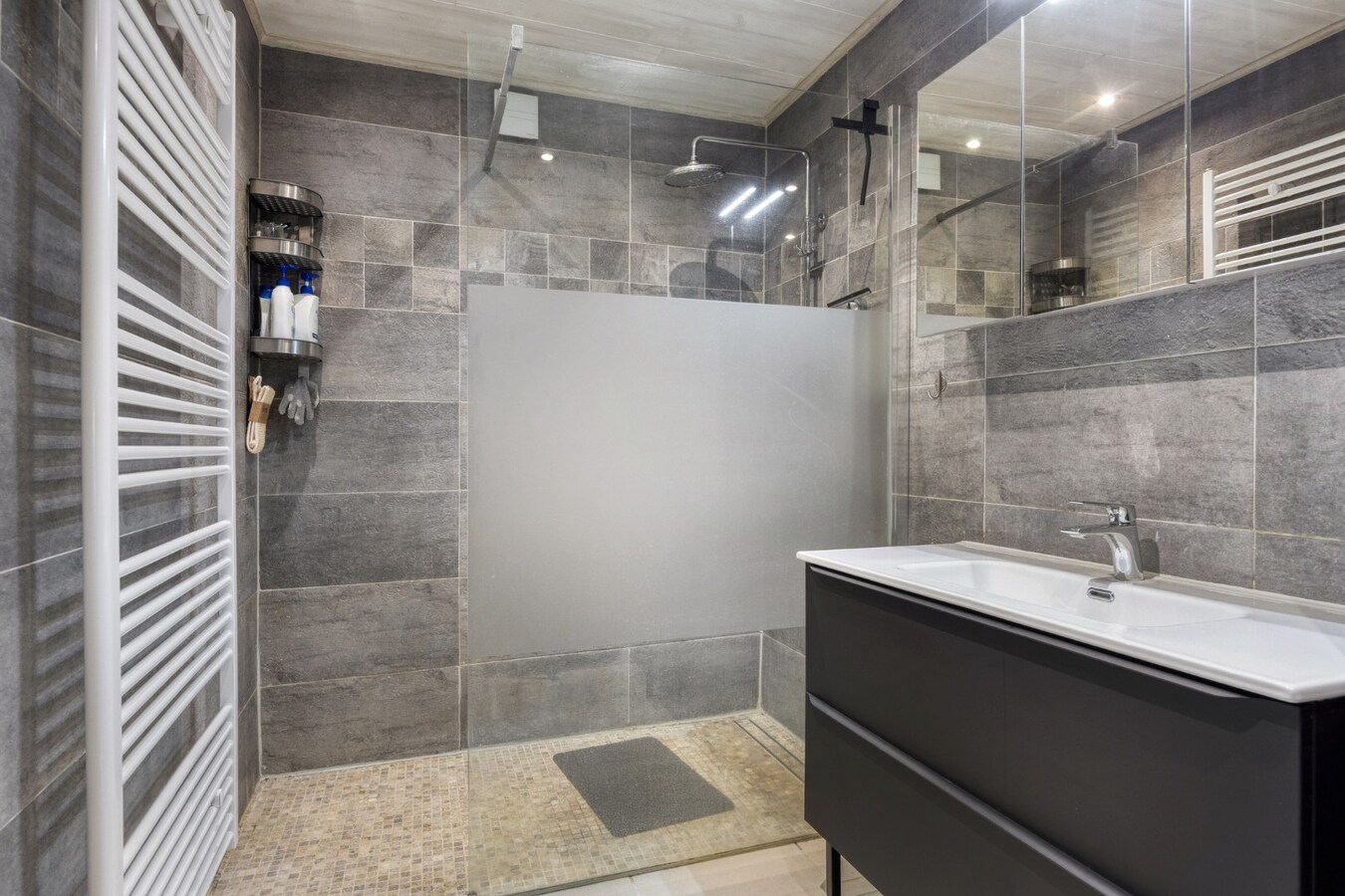 Halfopen bebouwing met 3 slaapkamers te Hoegaarden 