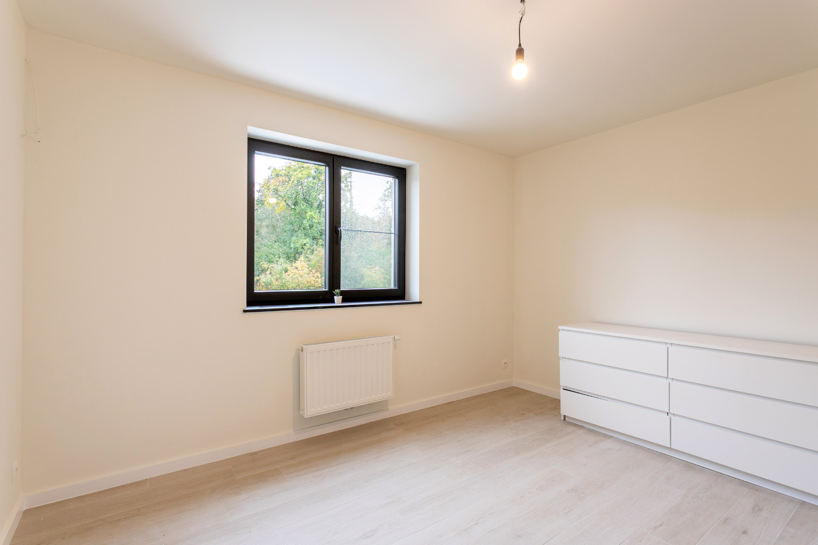 Recente stijlvolle gezinswoning met 3 slpk te Beersel 