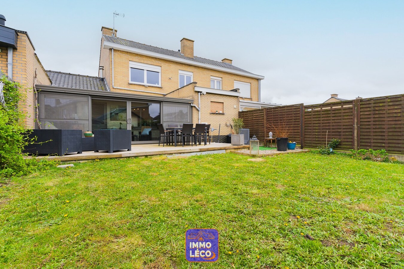 3 façades rénovée avec garage &amp; jardin, COUP DE COEUR ! 