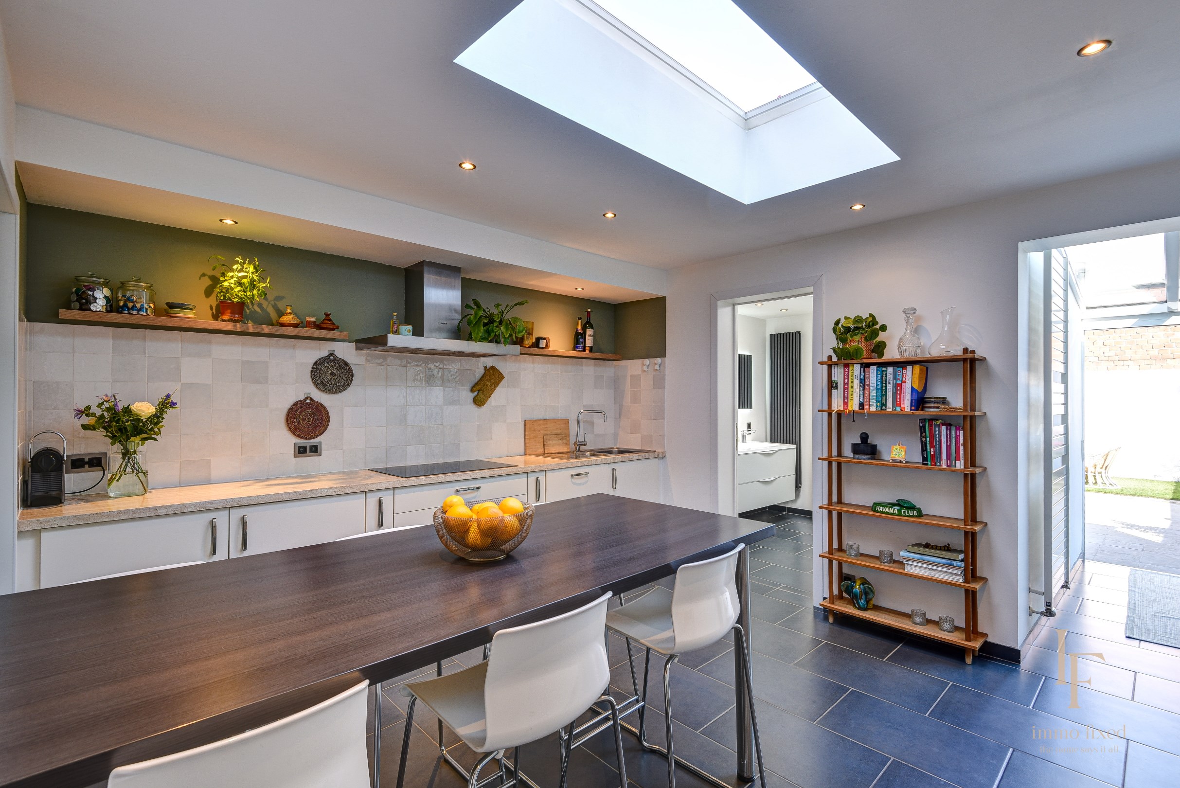 Gerenoveerde rijwoning met 2 slaapkamers in Schoten! 