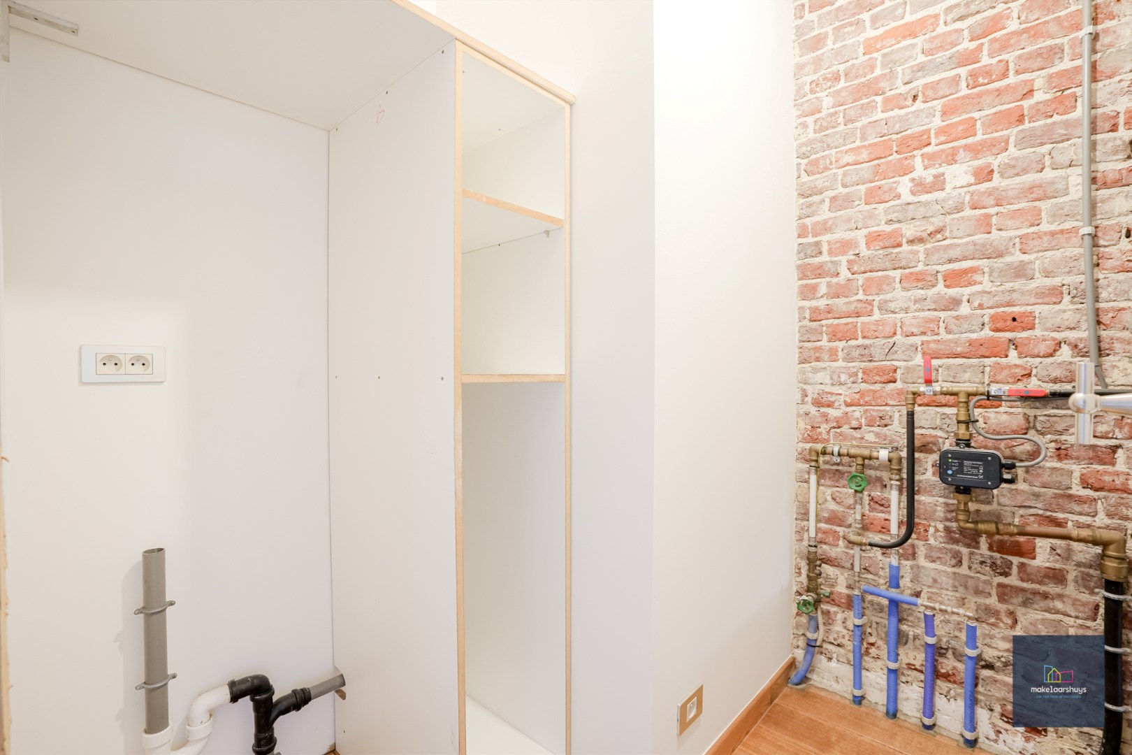 INSCHRIJVEN Instapklare woning MET garage te Gentbrugge 
