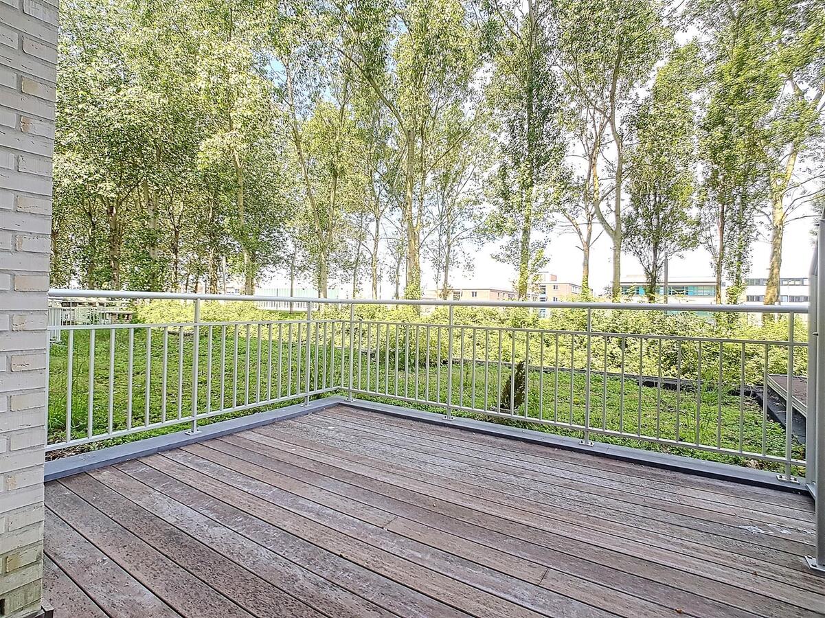 Zeer recent (°2017) woonappartement op de Rederskaai mét autostandplaats - Zeebrugge 