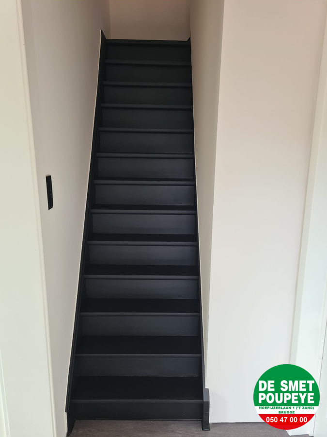 Half open woning (ev met praktijk) 