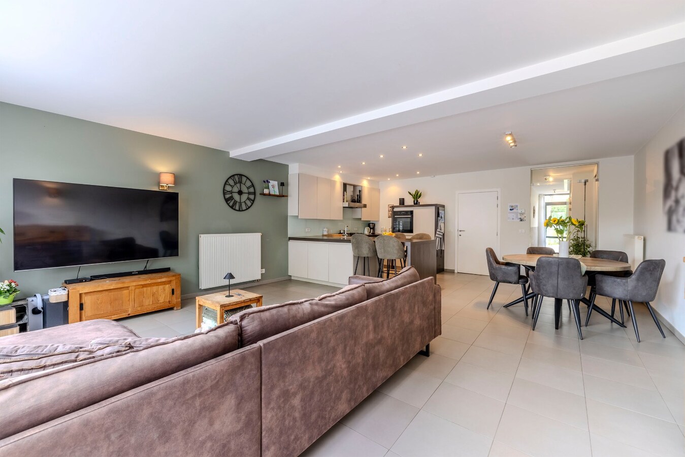 Instapklare, energiezuinige woning - 4 slpks - tuin - zwembad 