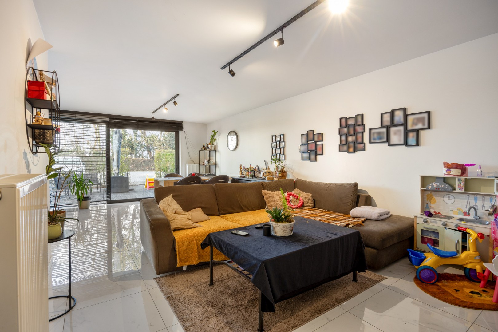 Recent en energiezuinig gelijkvloers appartement met 2 slpk. in Geel 