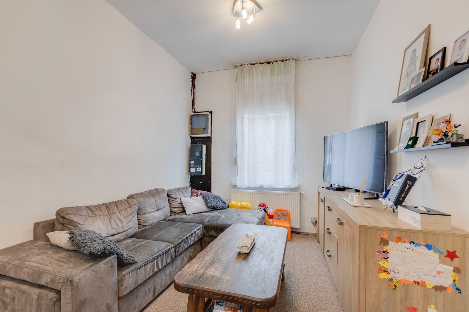 Gerenoveerde rijwoning op centraal maar rustige locatie! 