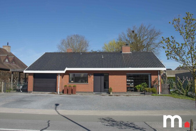 Te koop woning - Oostrozebeke