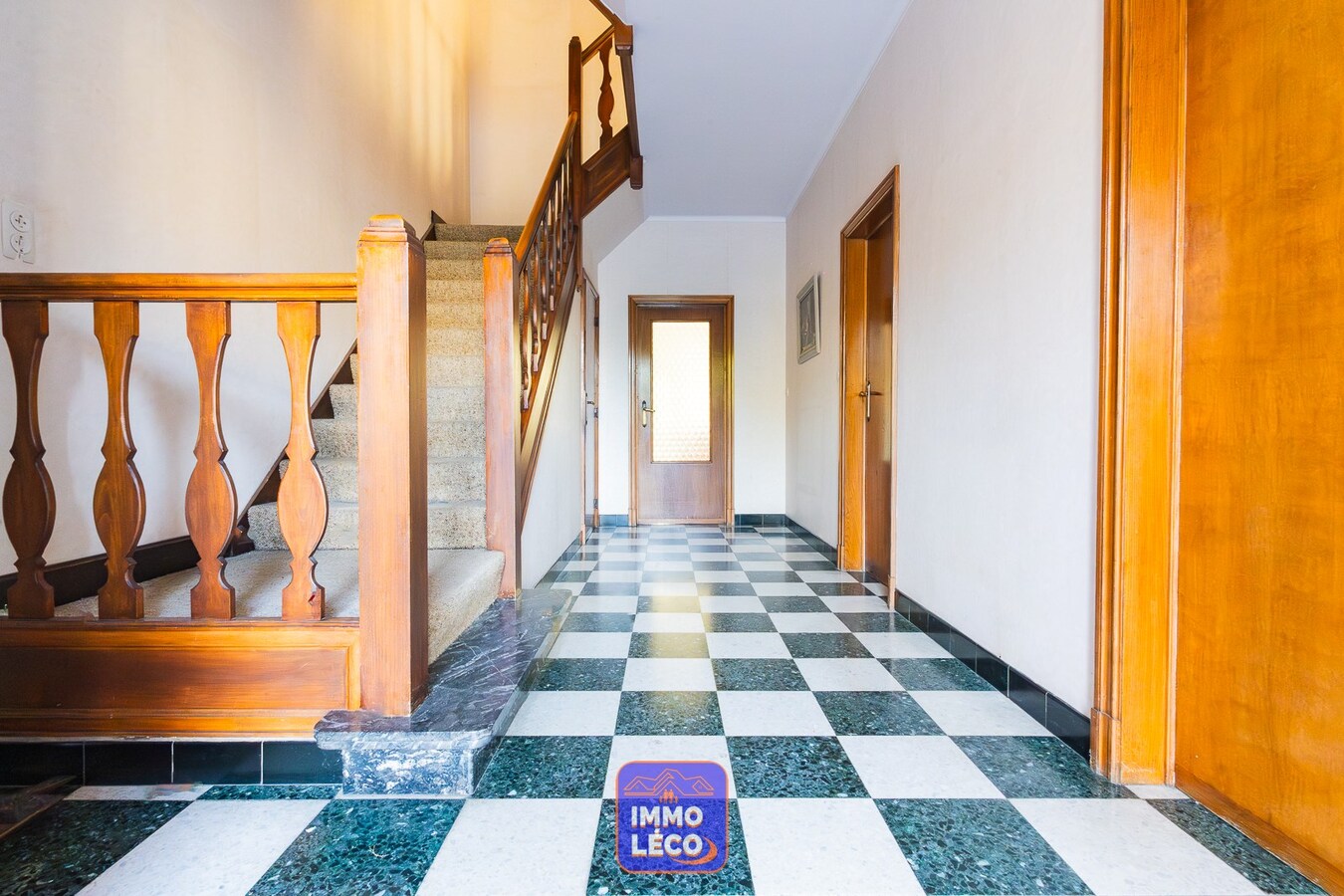 Maison Bourgeoise avec jardin et double garage, en face du Parc ! 