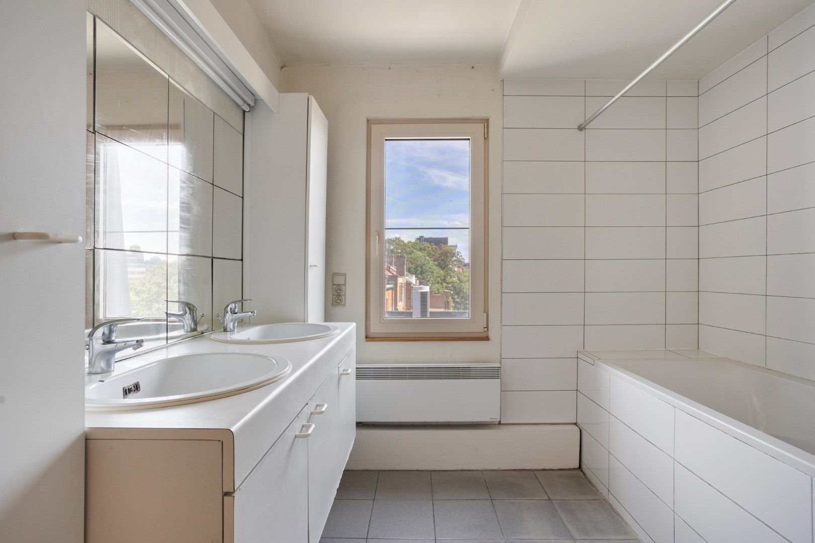 Centraal gelegen appartement met 2 slaapkamers en groot terras in Leuven 