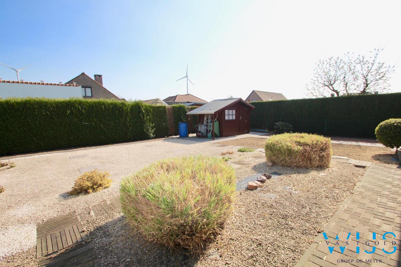 Gezellige goed onderhouden bungalow op een mooi perceel 