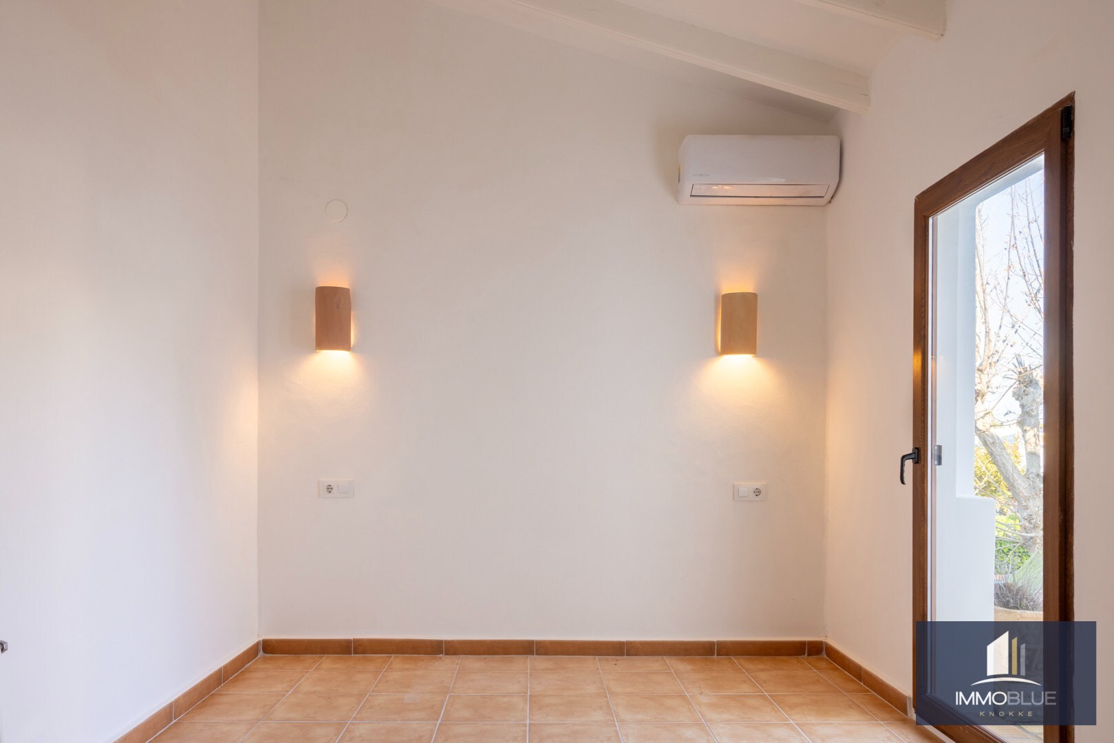 Gerenoveerde villa gelegen in een rustige urbanisatie Tosalet. 