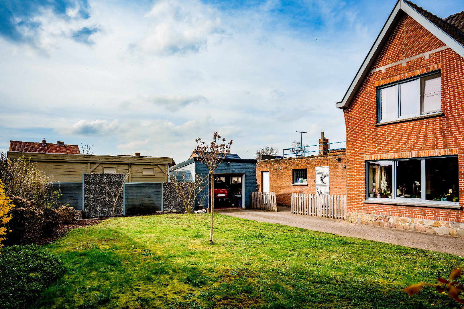 Woning op 501m² met aanpalend lot bouwgrond op 464m² te Maldegem 