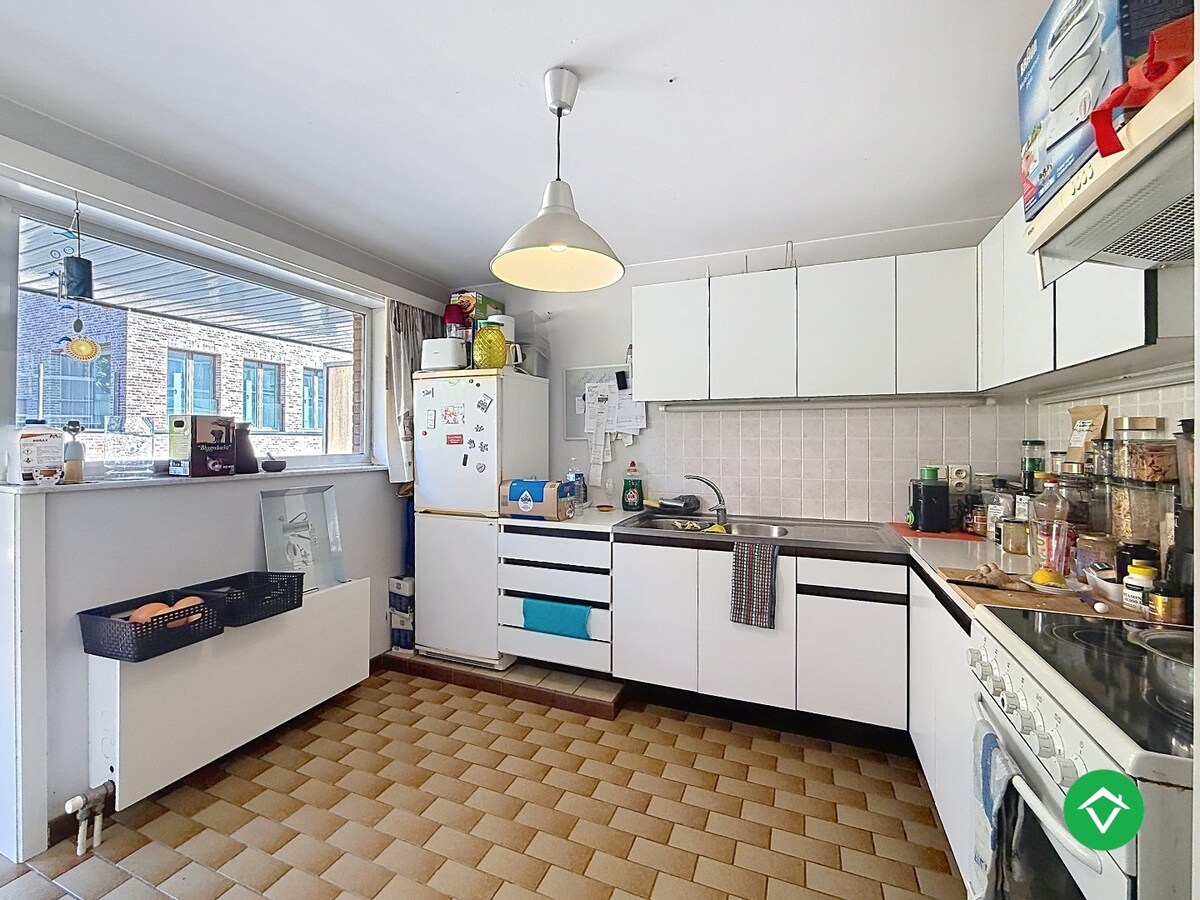 Appartement met 2 slaapkamers en garage te Roeselare 