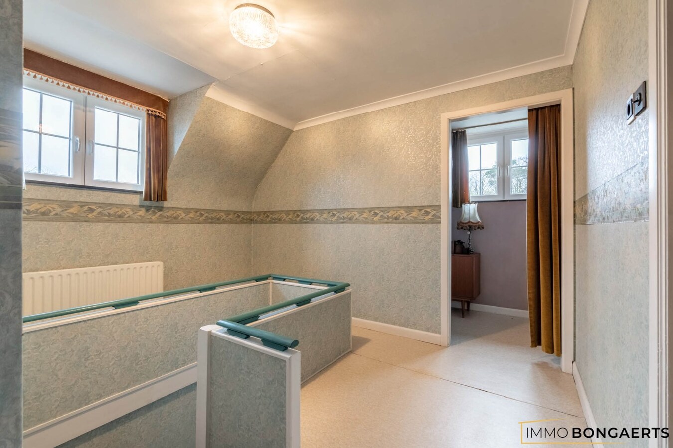 Ruime woning met tuin, garage en 3 slaapkamers in Oudsbergen . 