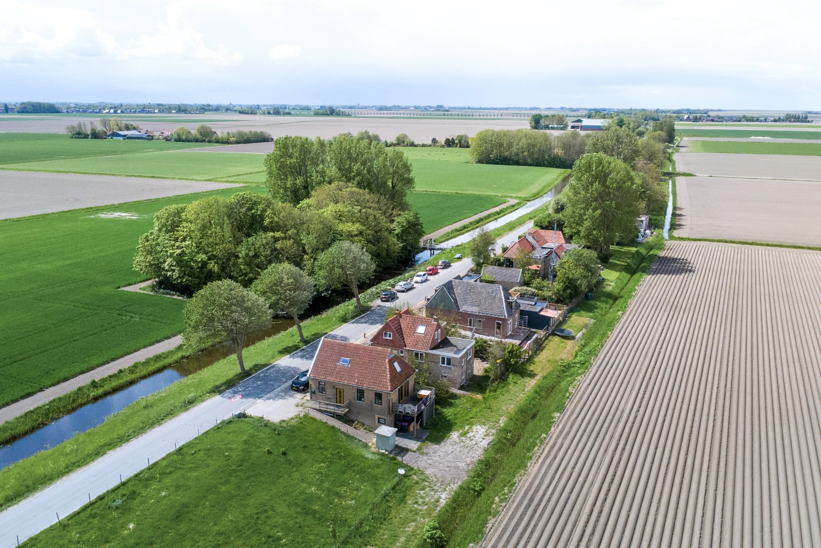 Dijkwoning te koop in St.-Annaparochie