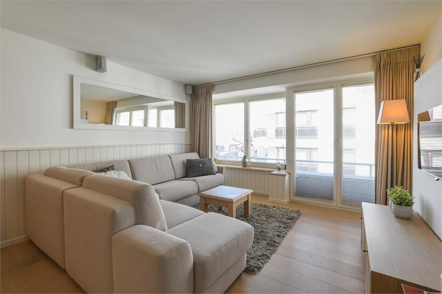 Appartement met zeezicht in sublieme staat. 