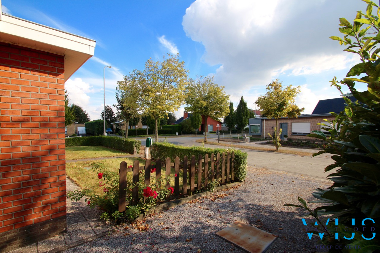 Zeer rustig gelegen bungalow te ERTVELDE 