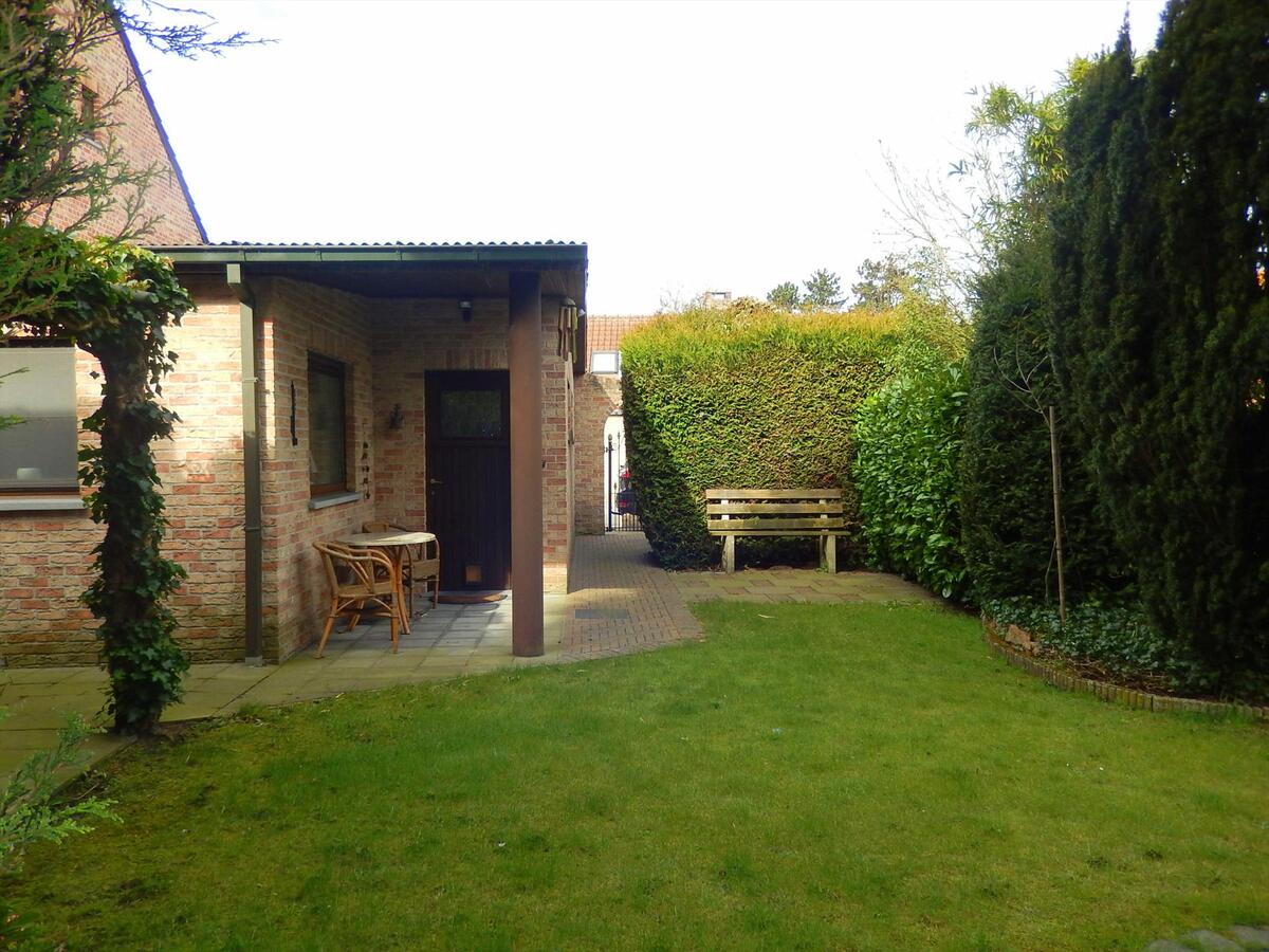 Woning met 4 slaapkamers en grote zonnige tuin 