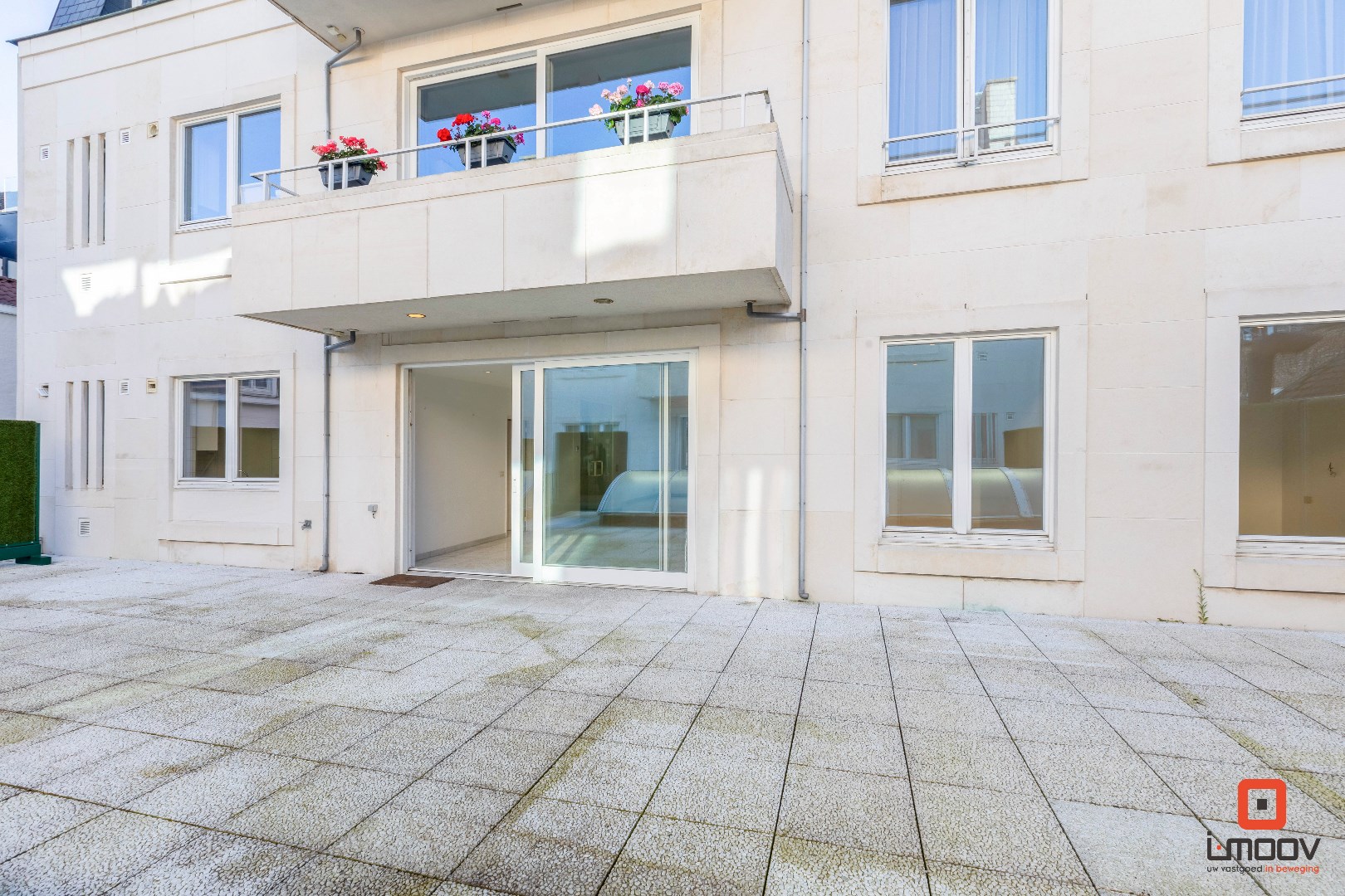 Lichtrijk appartement met uitgestrekt terras in hartje Gent! 