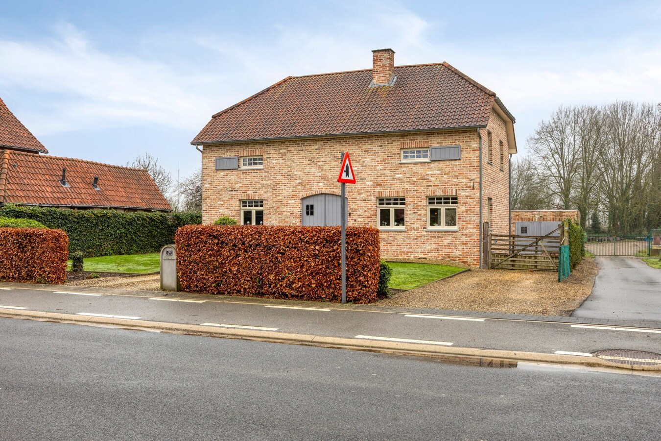 Charmant Stokkem : Landhuis met bureel en 4 slaapkamers 