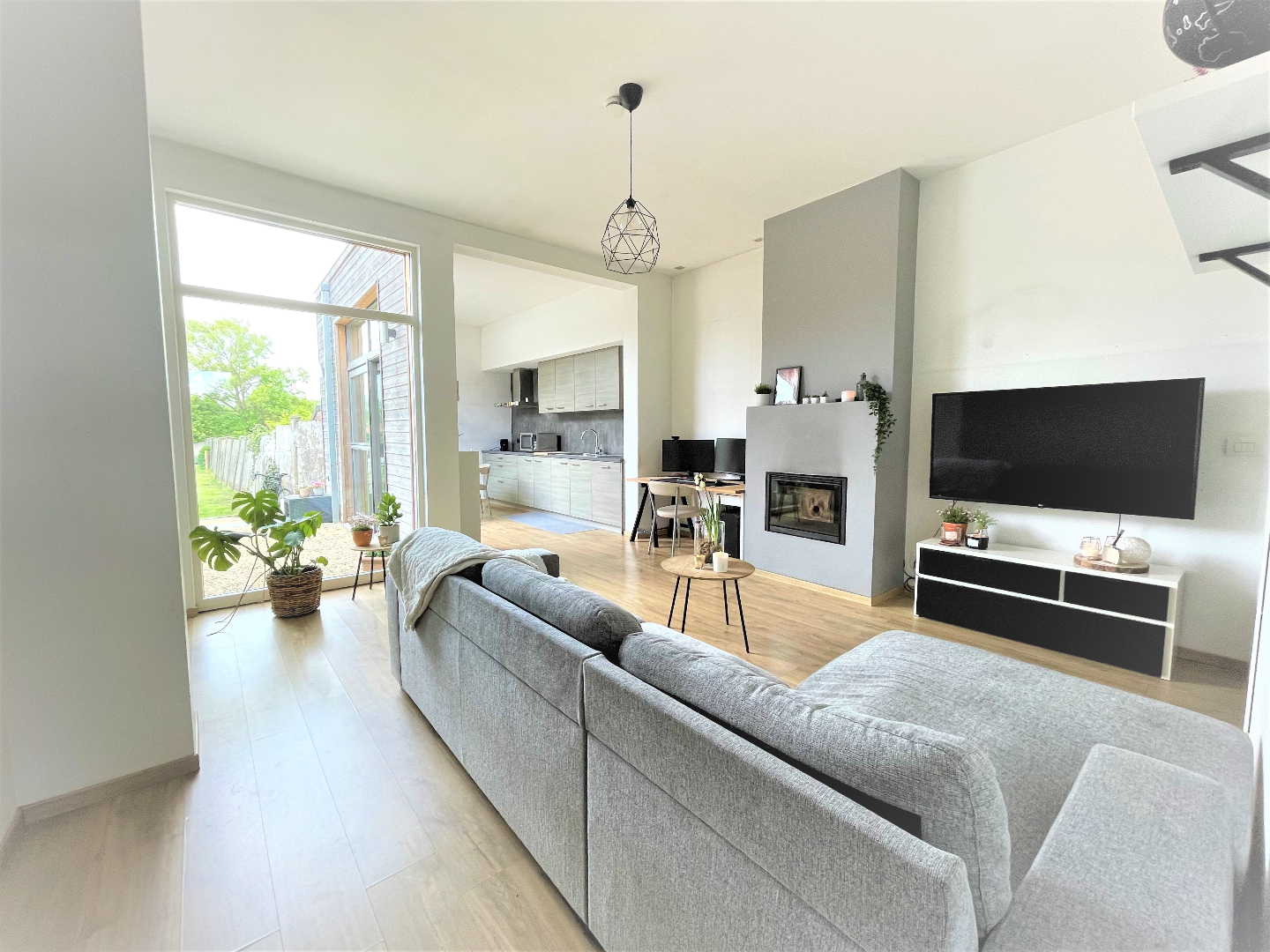 Leuke woning met grote tuin nabij centrum 