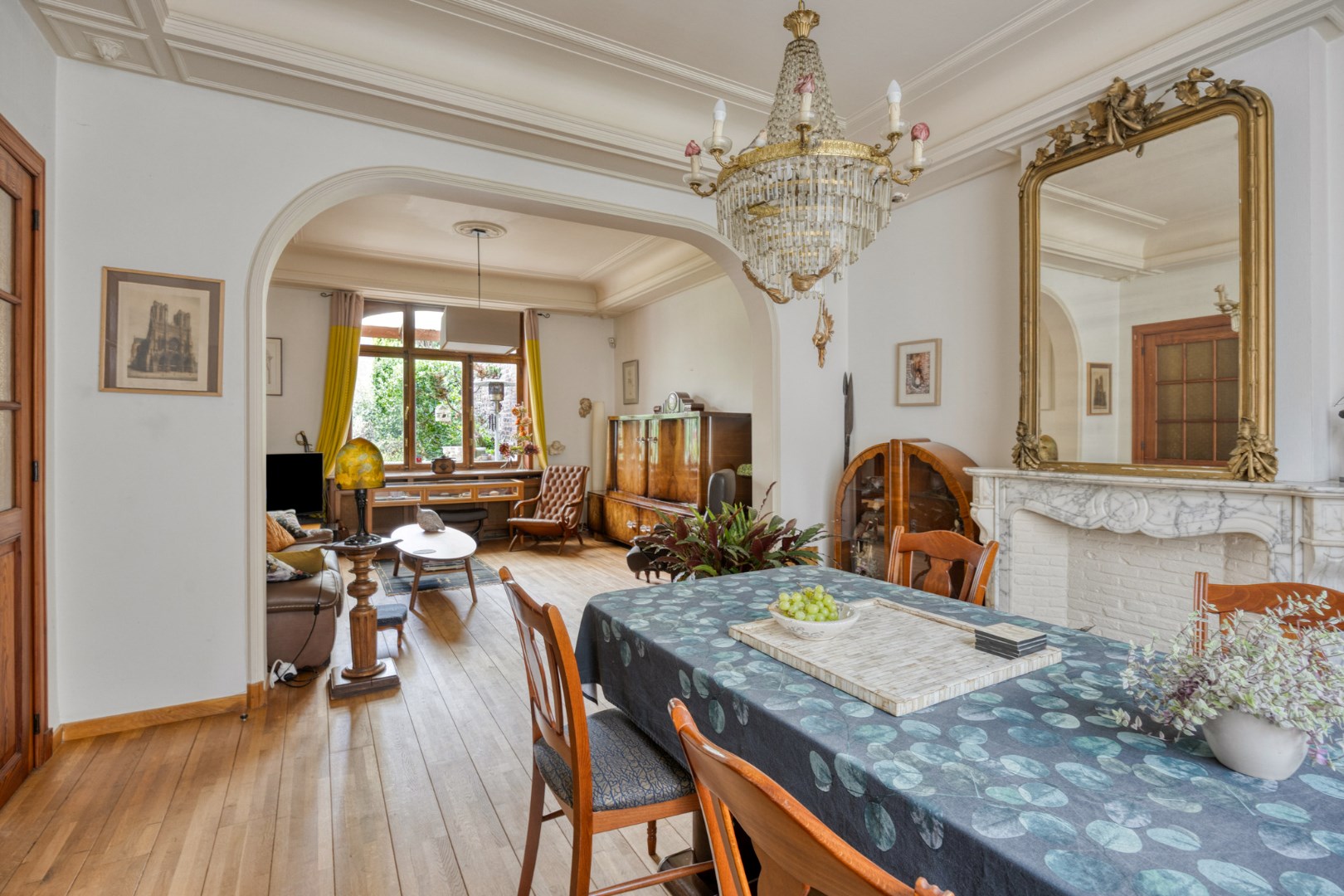 Charmant en karaktervol herenhuis, bureau en praktijkruimte, 4 kamers - 1502 LEMBEEK (HALLE) 