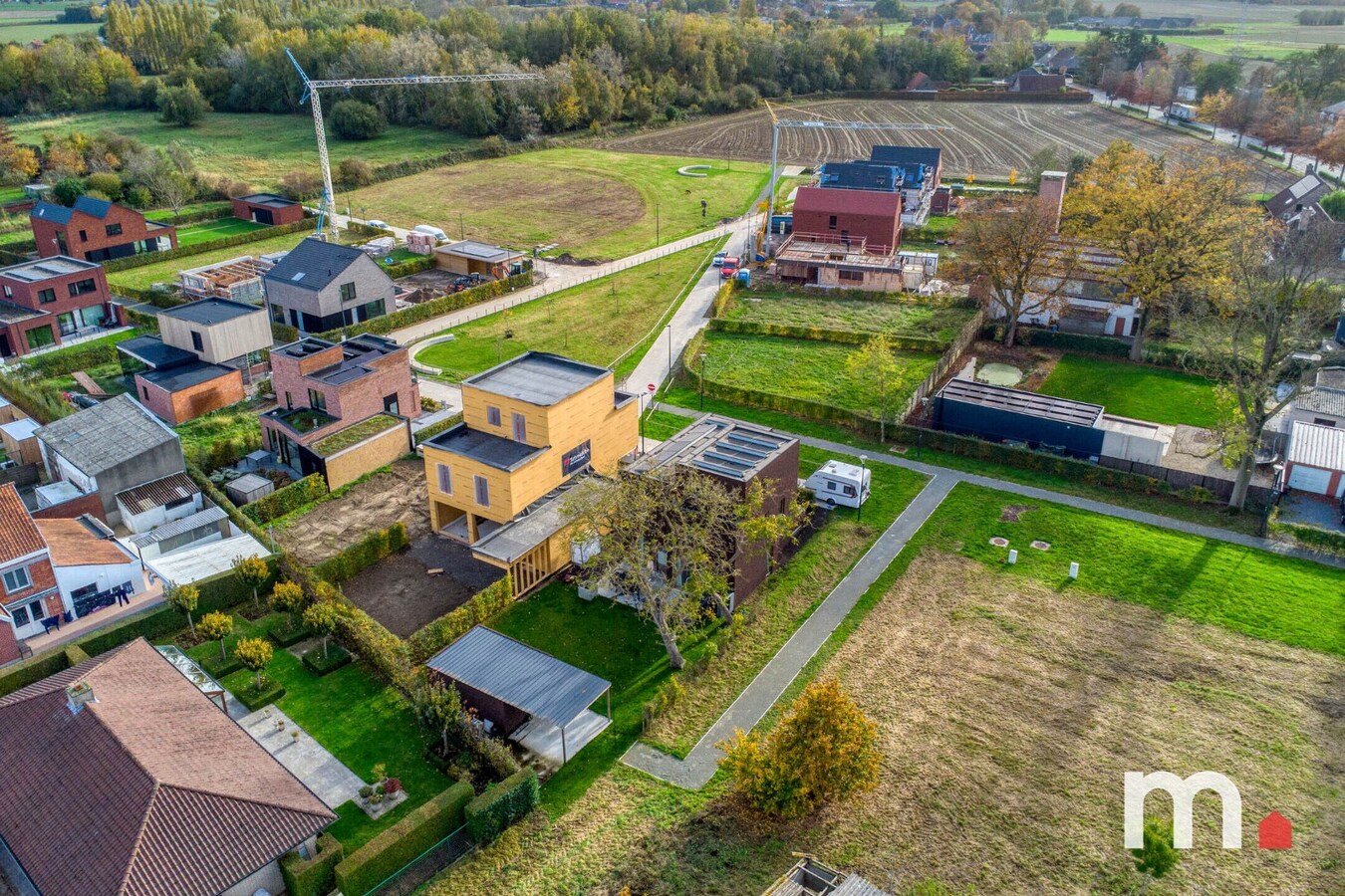 Unieke Villa te Lendelede met 5 slaapkamers met hoogwaardige afwerking ! 