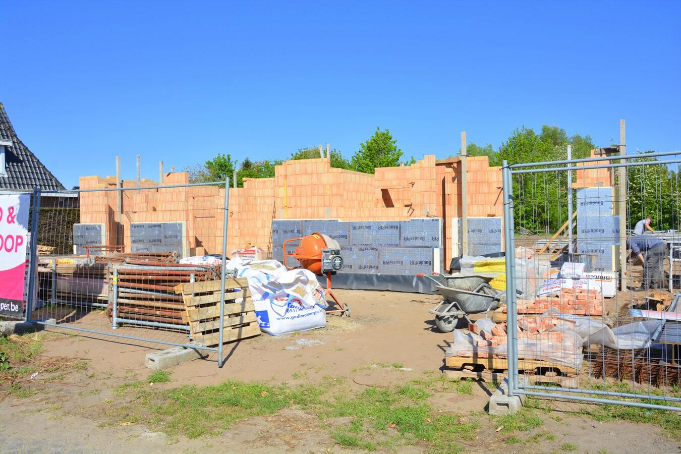 Ruime koppelwoonst in pastoriestijl 