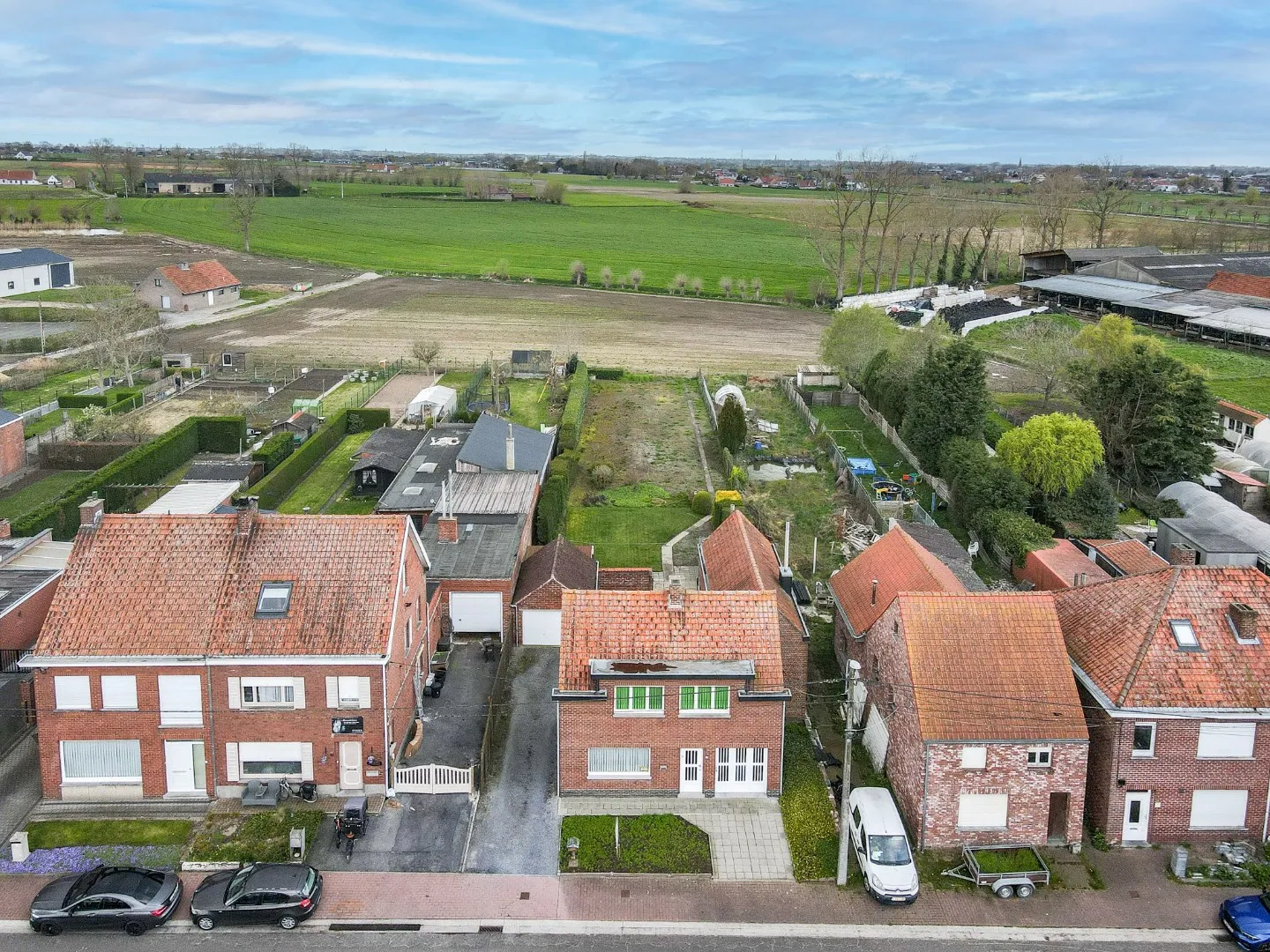 Open bebouwing op een groot perceel van 1120m² te Kortemark!