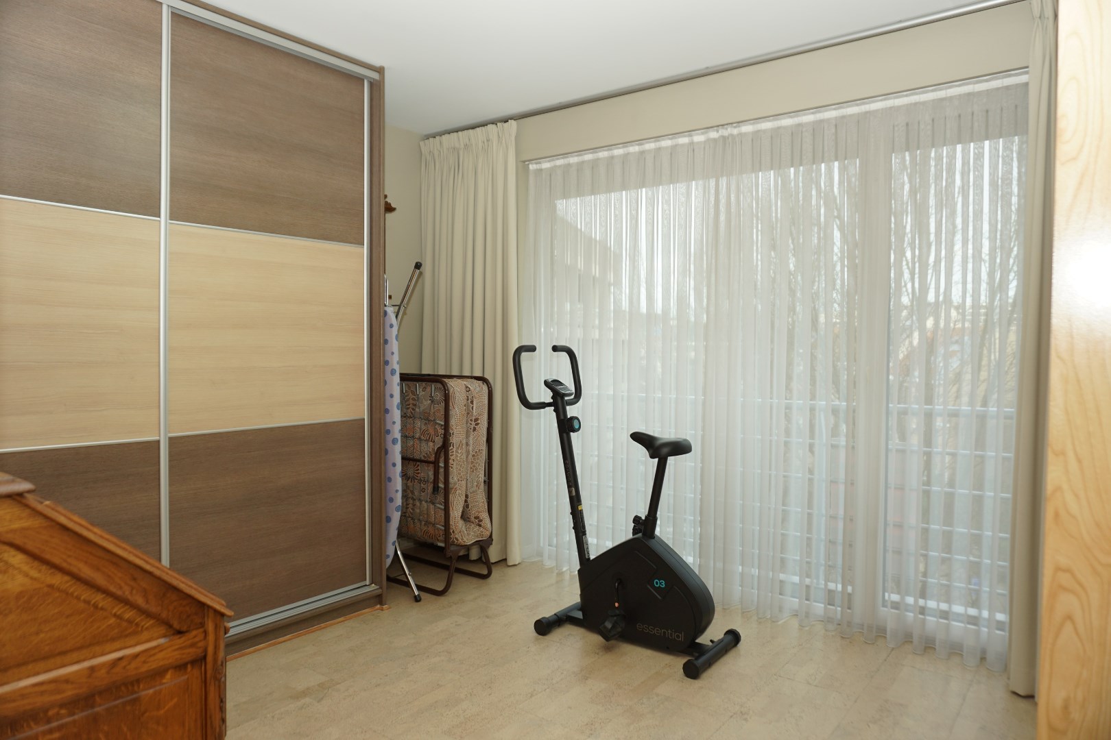 Appartement récent avec terrasse spacieuse à Ostende 